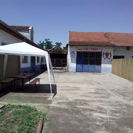 Guest House Cane Smestaj Fehértemplom Kültér fotó